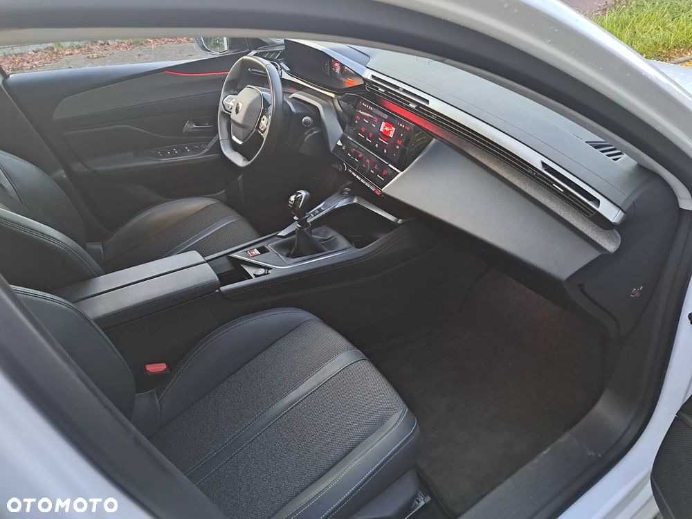 Peugeot 308 - 16