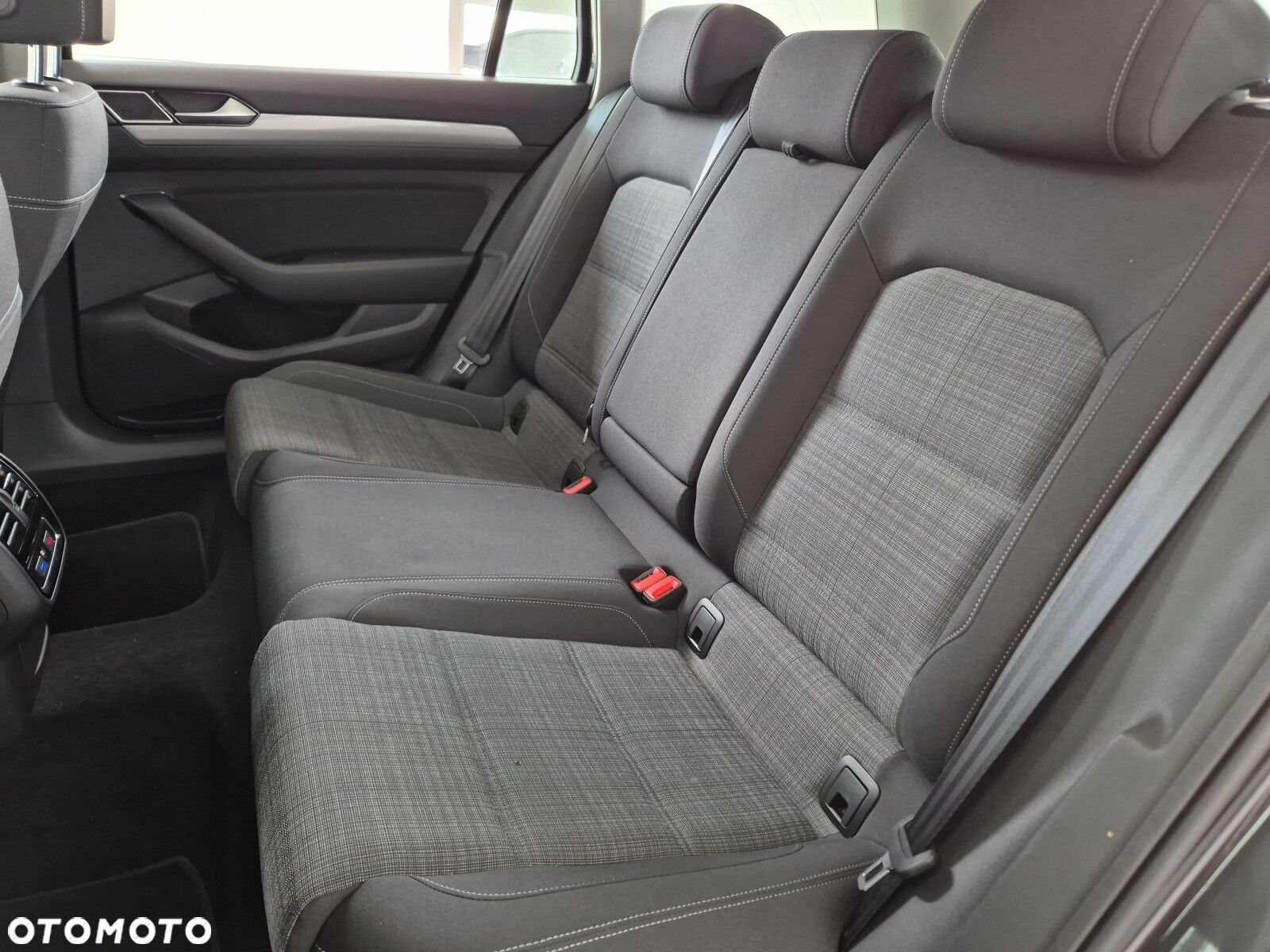 Volkswagen Passat 2.0 TDI EVO Business DSG - 15