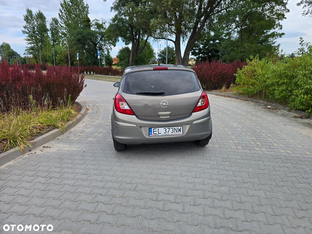 Opel Corsa 1.2 16V Enjoy - 4