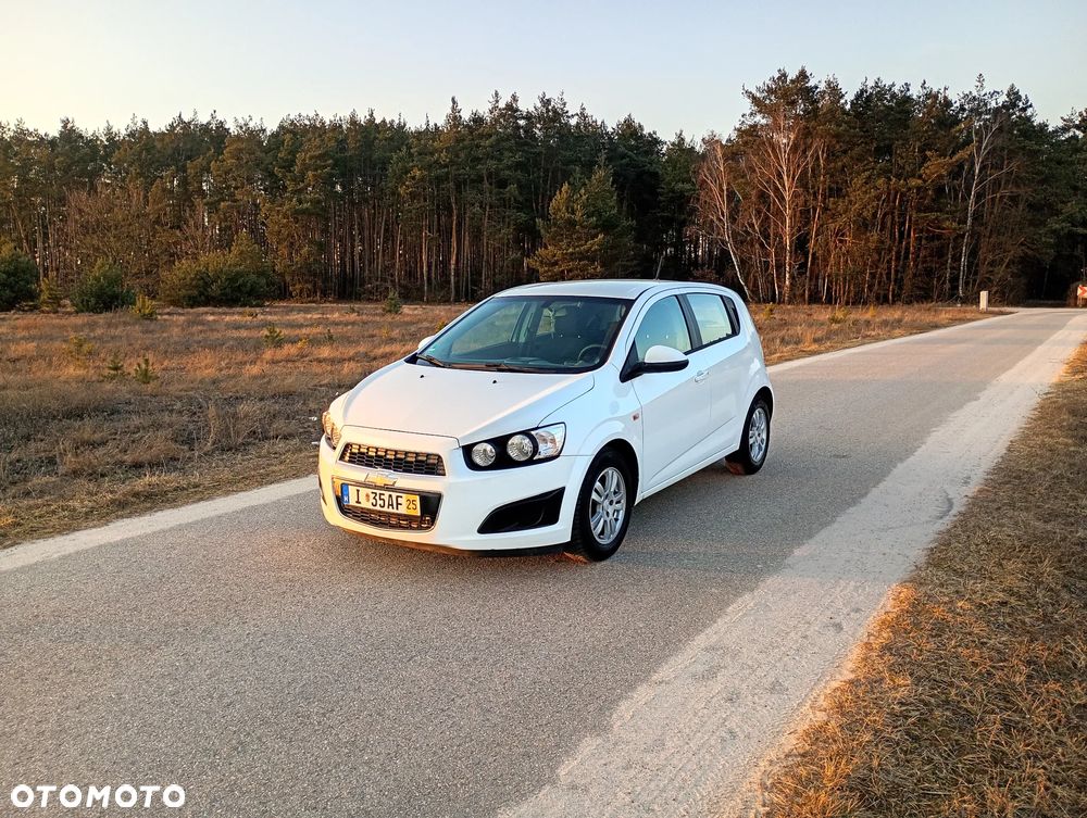 Chevrolet Aveo 1.2 LT - 1