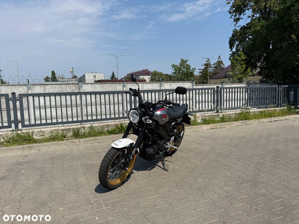 Yamaha XSR - 3