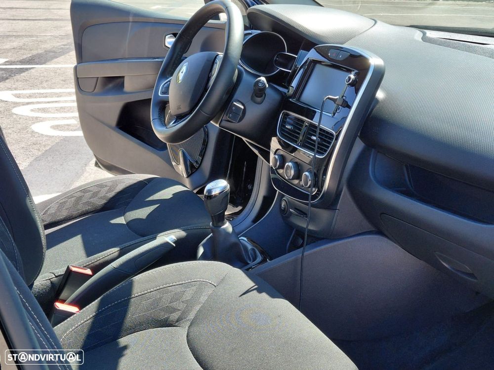 Renault Clio Sport Tourer 0.9 TCe Limited - 32