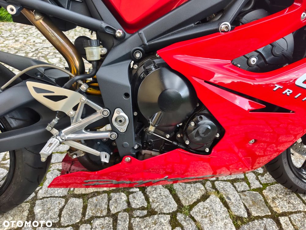 Triumph Daytona - 12