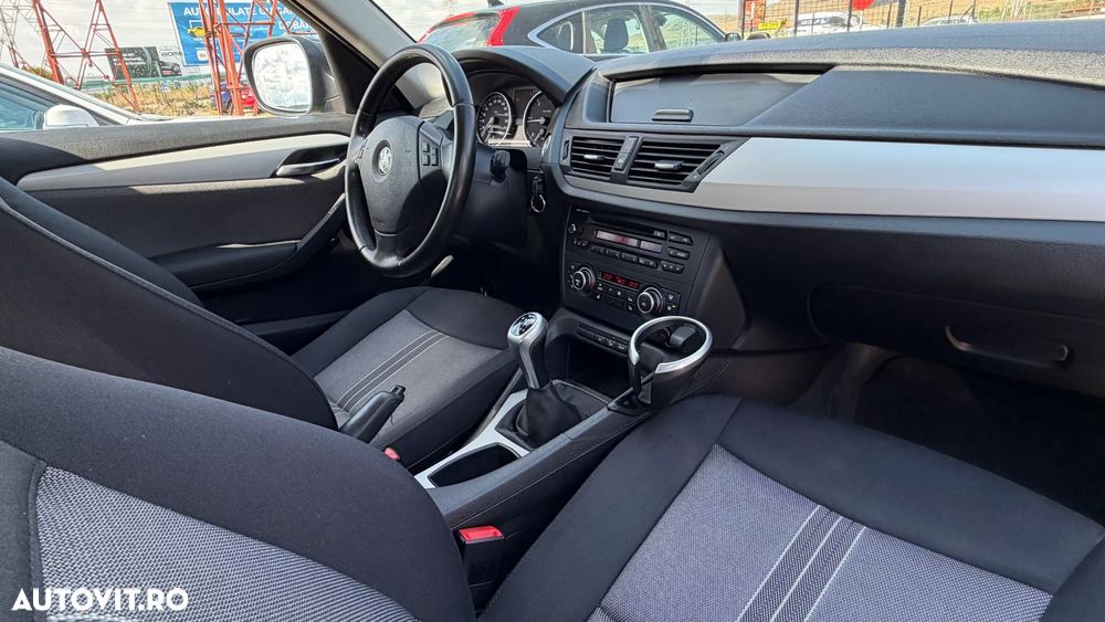 BMW X1 xDrive18d - 13