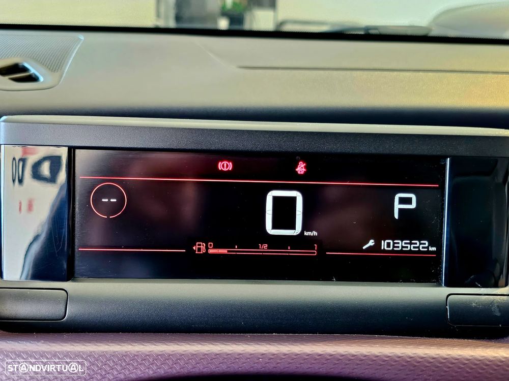 Citroën C4 Cactus 1.2 PureTech Shine EAT6 - 26