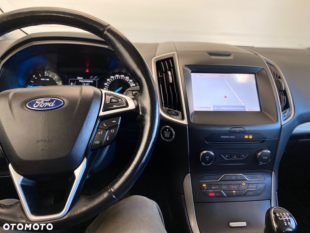 Ford S-Max 2.0 EcoBlue Titanium - 26