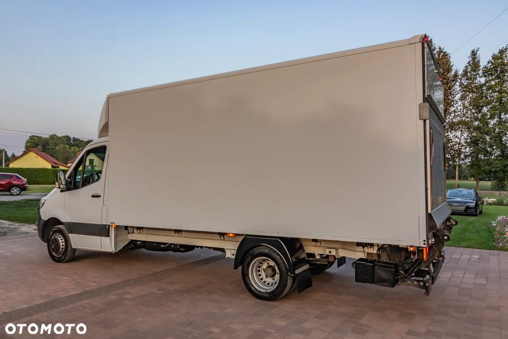 Mercedes-Benz Sprinter 516 - 18
