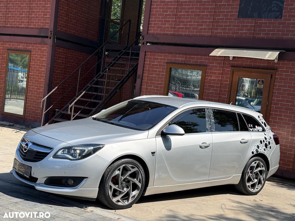 Opel Insignia - 35