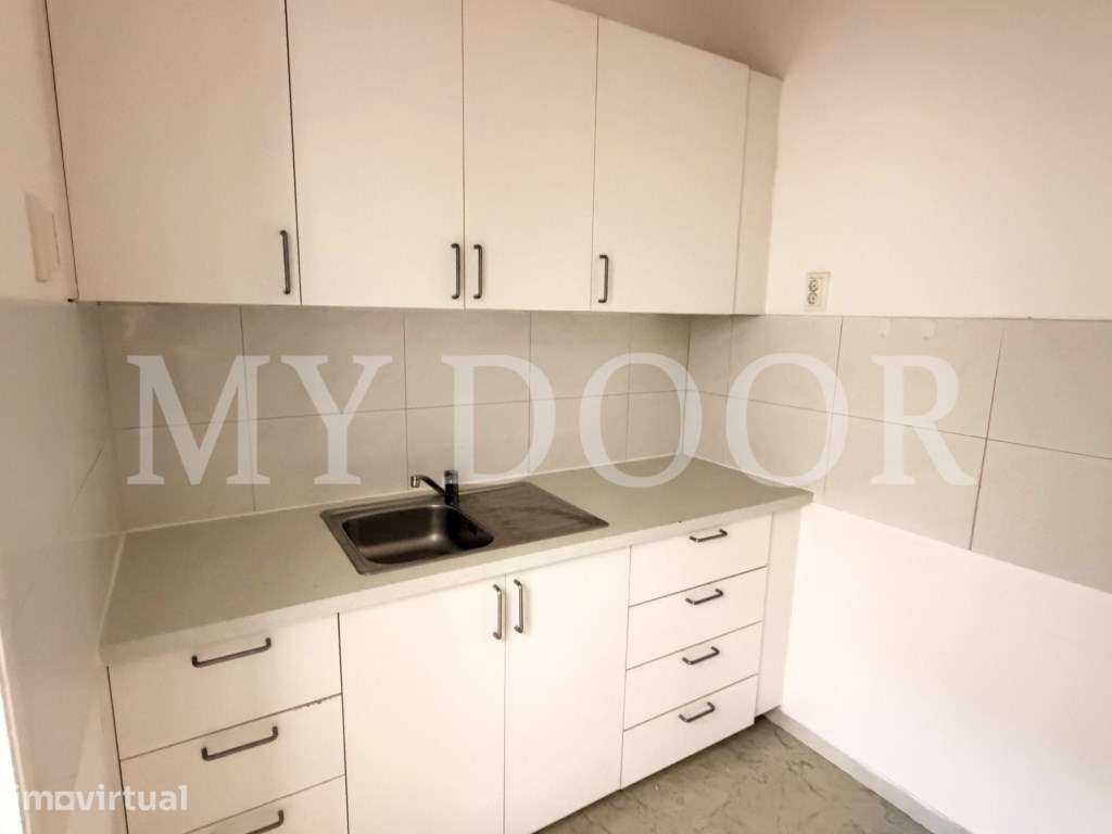 Apartamento T1 em Moscavide - Muita luz solar - Central - Grande imagem: 3/16