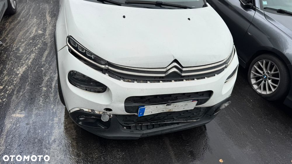Citroën C3 1.2 PureTech Shine - 3