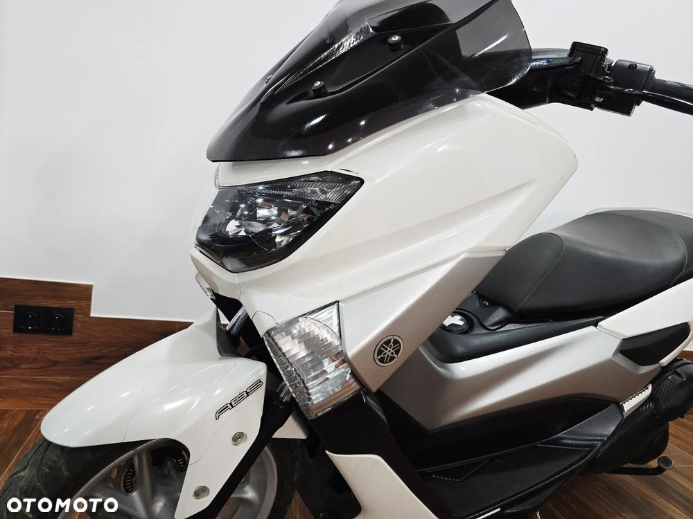 Yamaha NMAX - 14