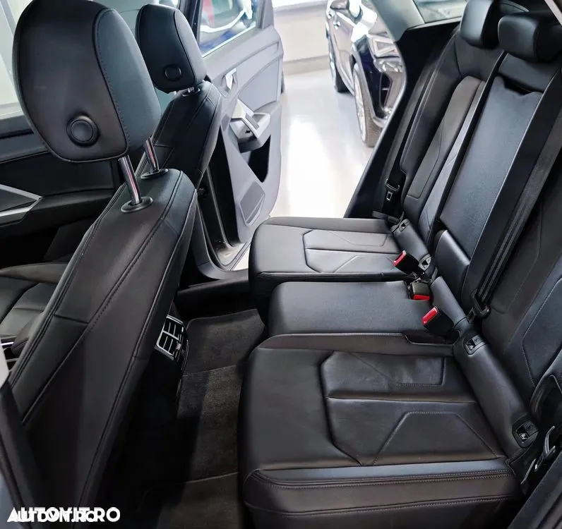 Audi Q3 45 TFSIe S tronic - 11