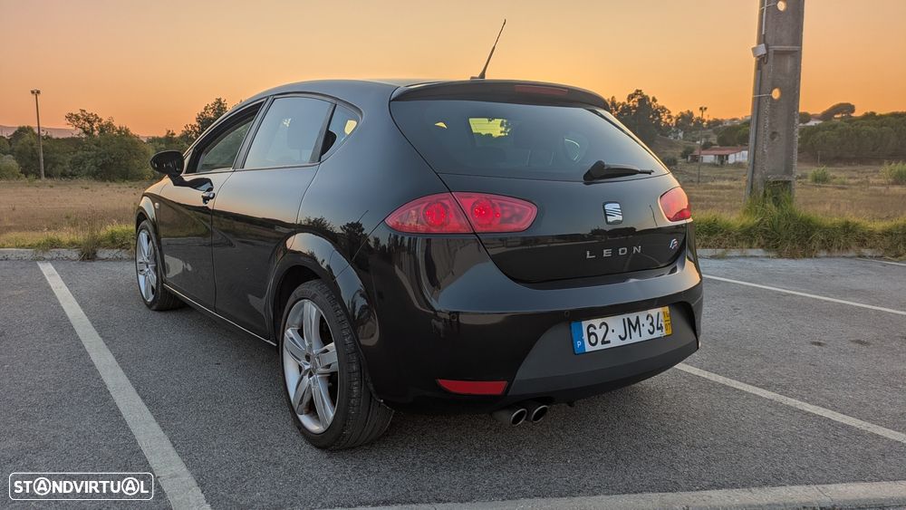 SEAT Leon 2.0 TDI FR - 24