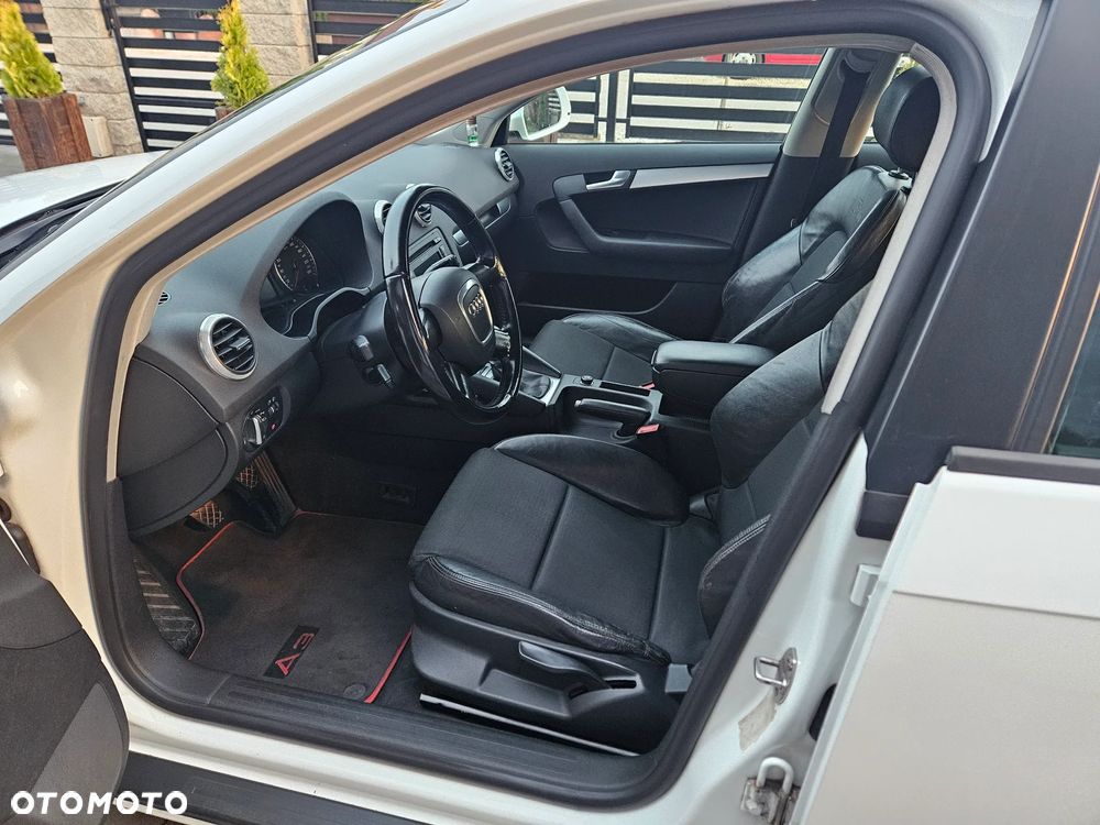 Audi A3 Sportback - 10