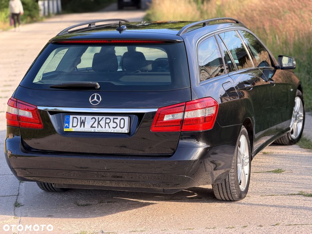 Mercedes-Benz Klasa E 220 CDI DPF BlueEFFICIENCY Automatik Elegance - 15