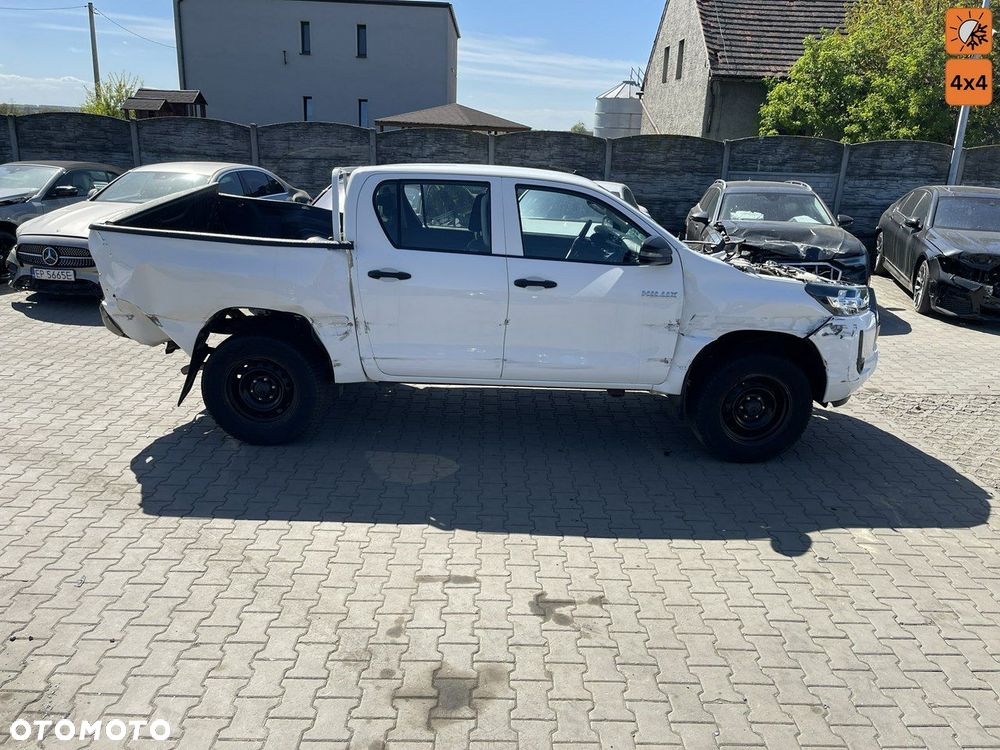 Toyota Hilux 4x4 Double Cab Duty - 1