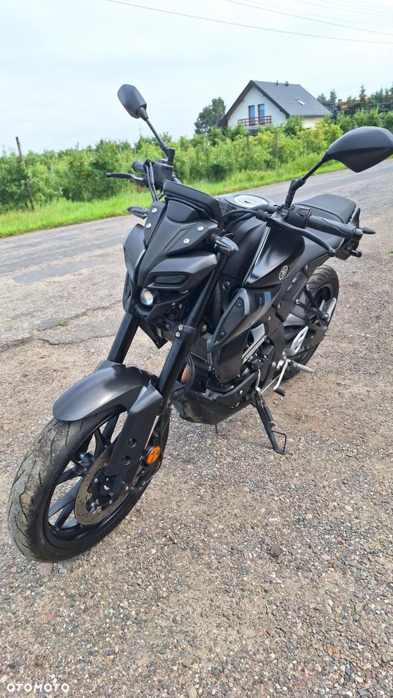 Yamaha MT - 19