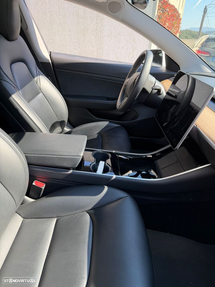 Tesla Model 3 Standard Range Plus RWD - 4