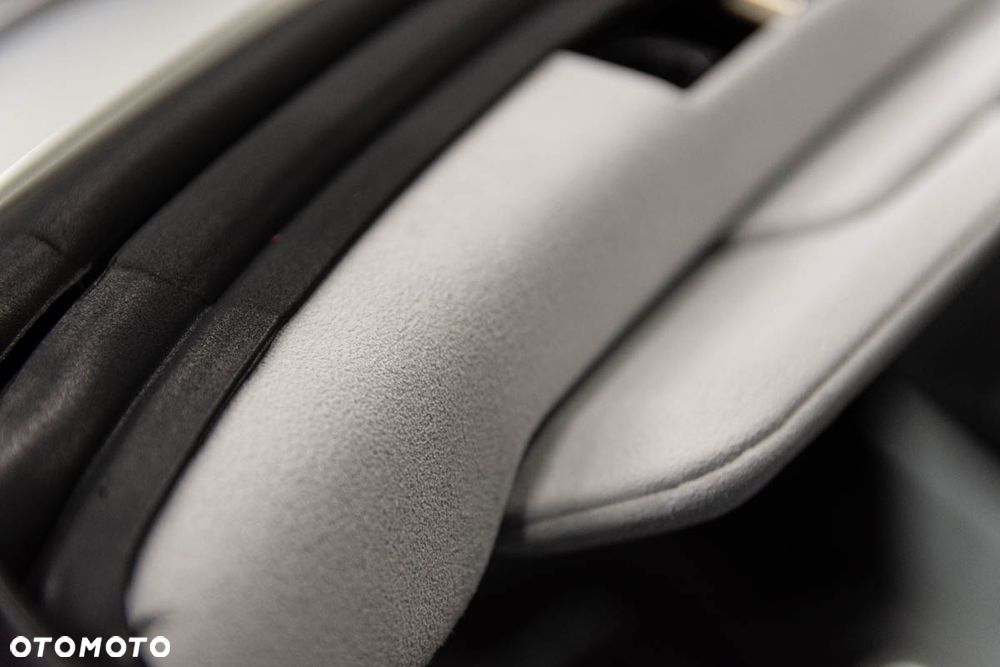 Chevrolet Corvette - 6