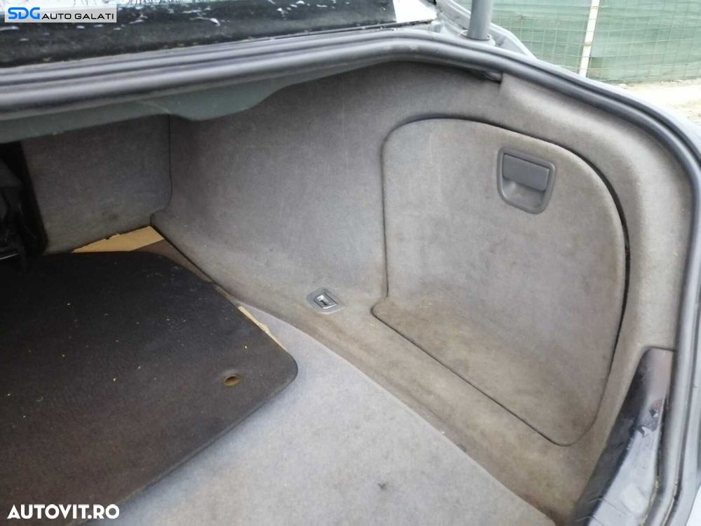 Tapiterie Capitonaj Interior Dreapta din Portbagaj BMW Seria 7 E65 730 Facelift 2001 - 2008 - 1