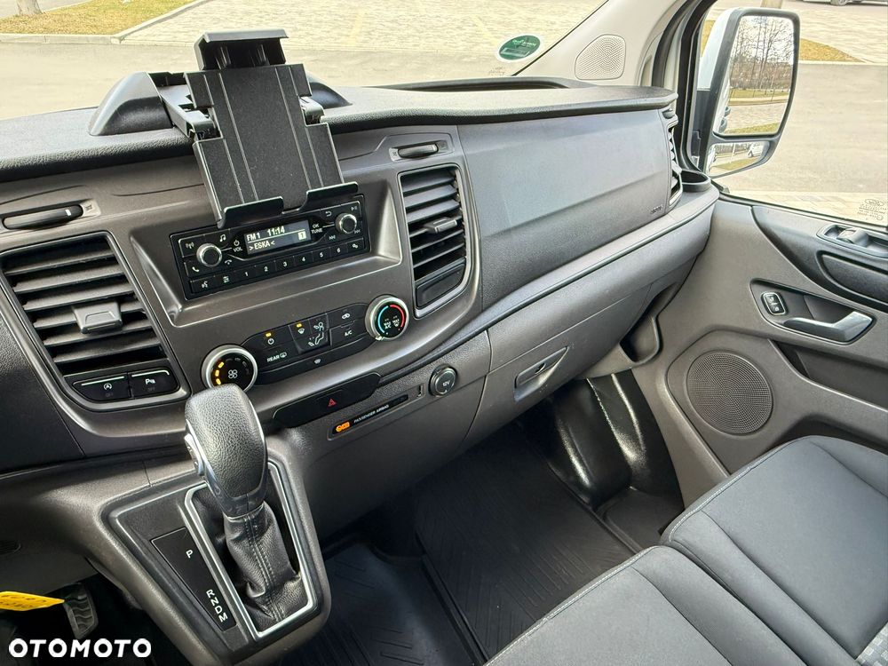 Ford Tranzit Custom - 33