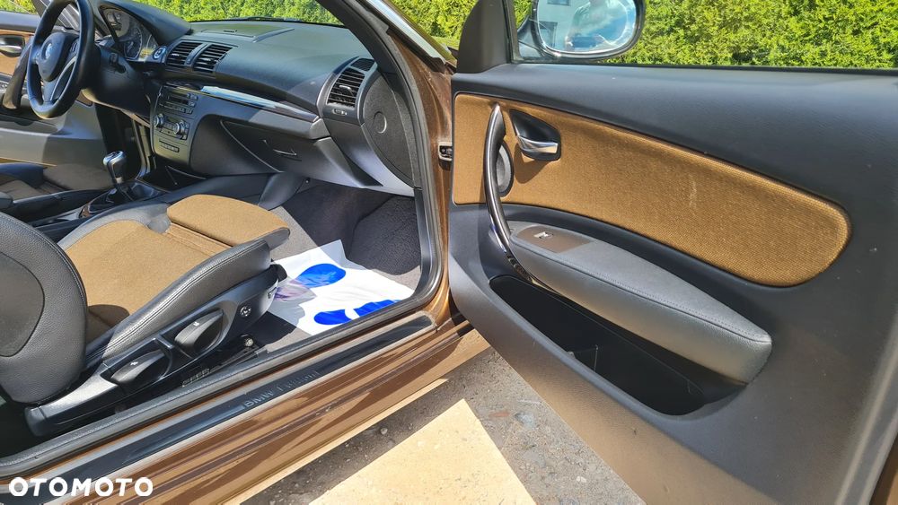 BMW Seria 1 - 30