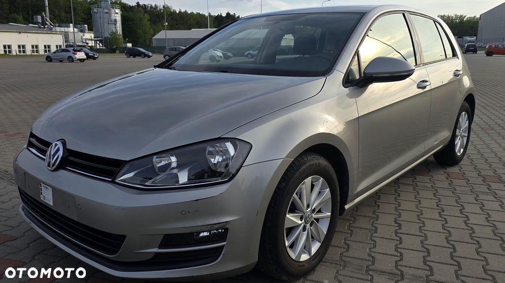 Volkswagen Golf 1.6 TDI BlueMotion Technology Comfortline - 4