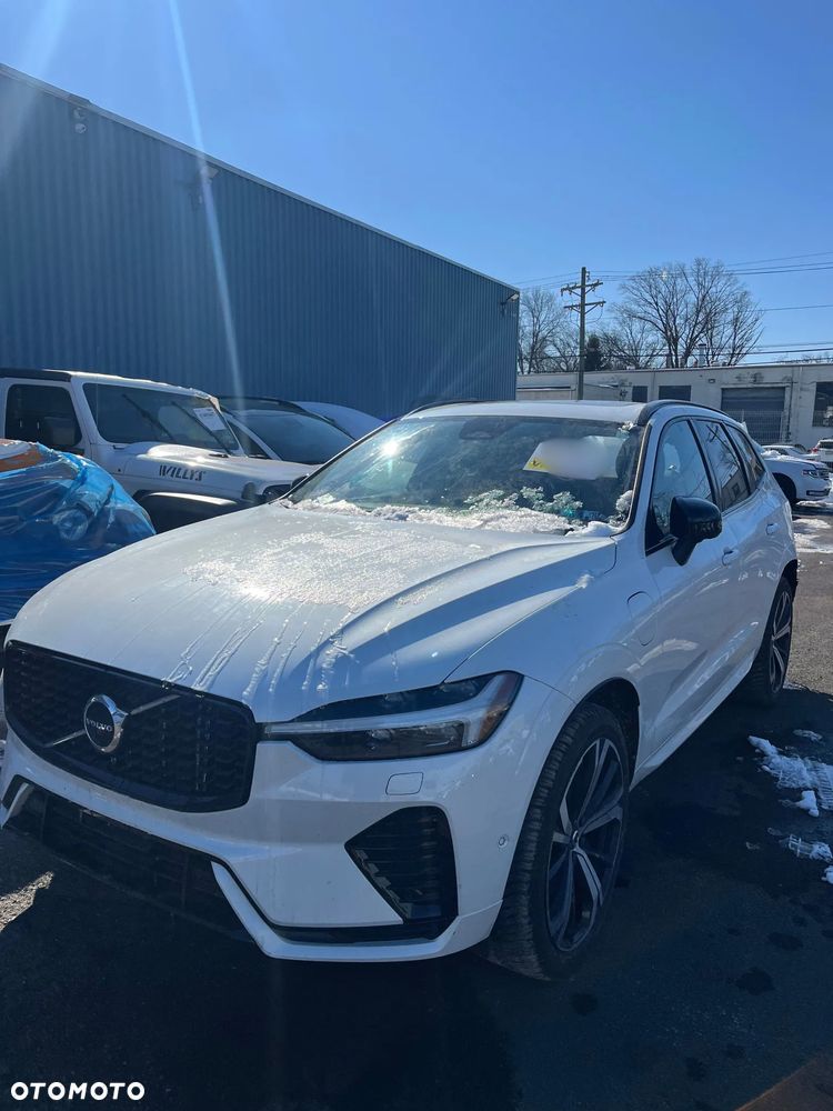 Volvo XC 60 T8 Twin Engine AWD Geartronic RDesign - 2