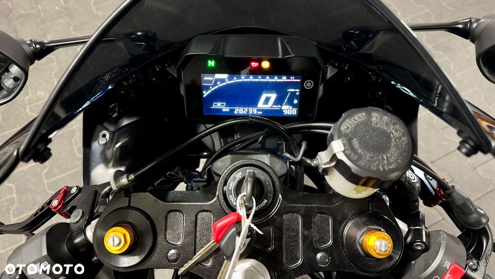 Yamaha R7 - 15
