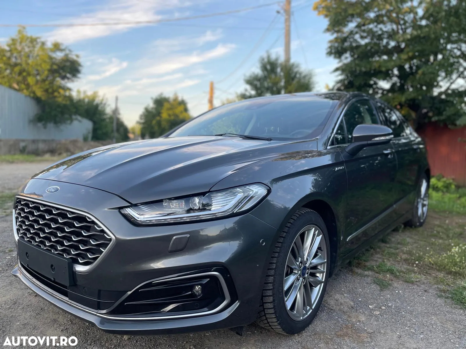 Ford Mondeo 2.0 HEV Vignale - 3