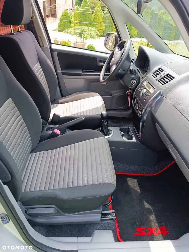 Suzuki SX4 1.6 Comfort 4WD - 9