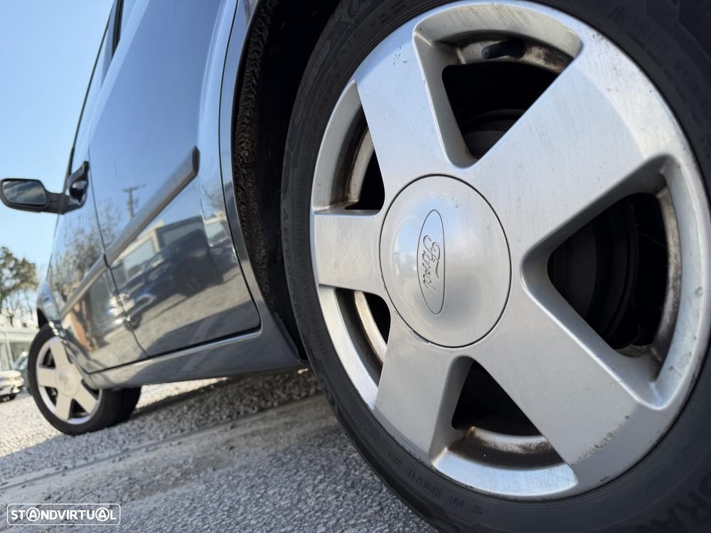 Ford Fiesta 1.25 First Edition - 11