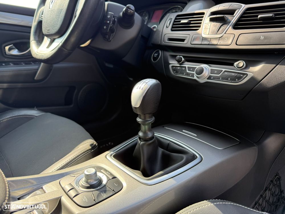 Renault Laguna 1.5 dCi Black Line 109g - 14