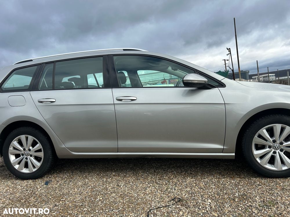 Volkswagen Golf 1.6 TDI BlueMotion Technology DSG Comfortline - 25