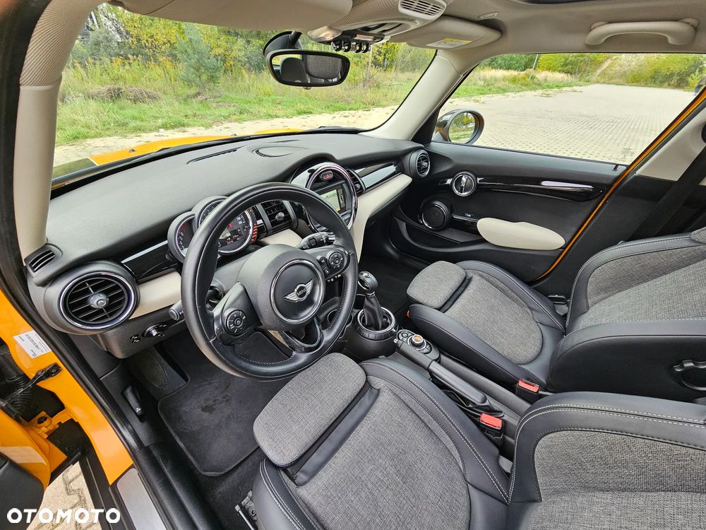 MINI Cooper Standard - 17