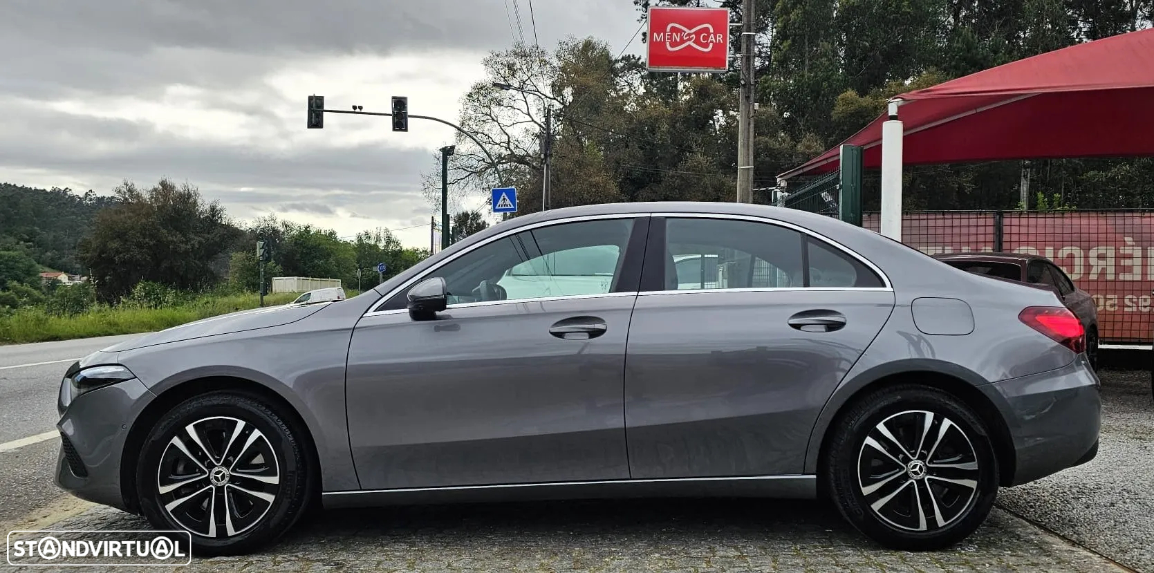 Mercedes-Benz A 250 Limousine e Progressive - 3