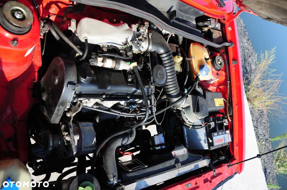 Volkswagen Golf 1.6 CL - 13