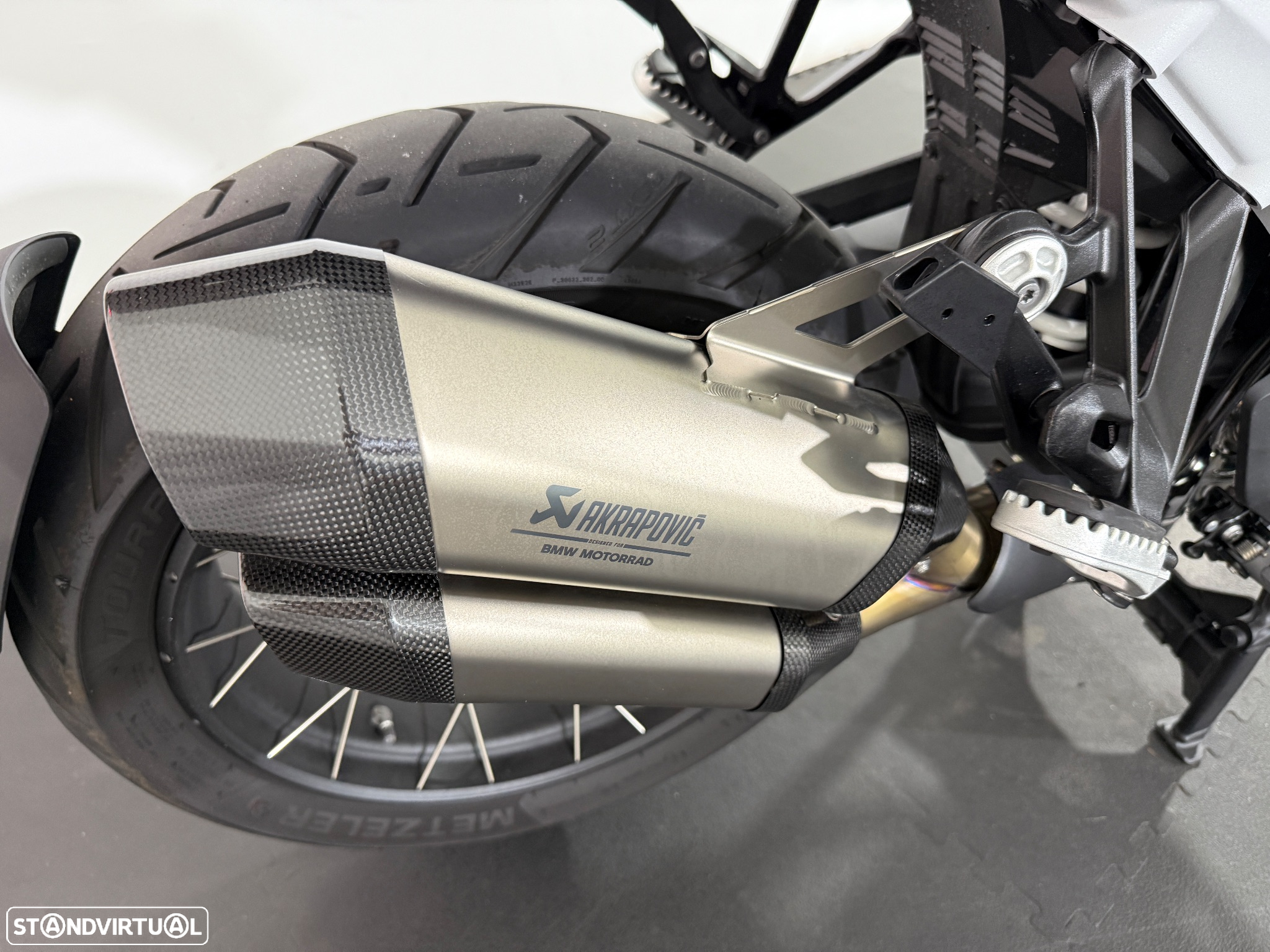 BMW R 1300 GS TROPHY / AKRAPOVIC - 7