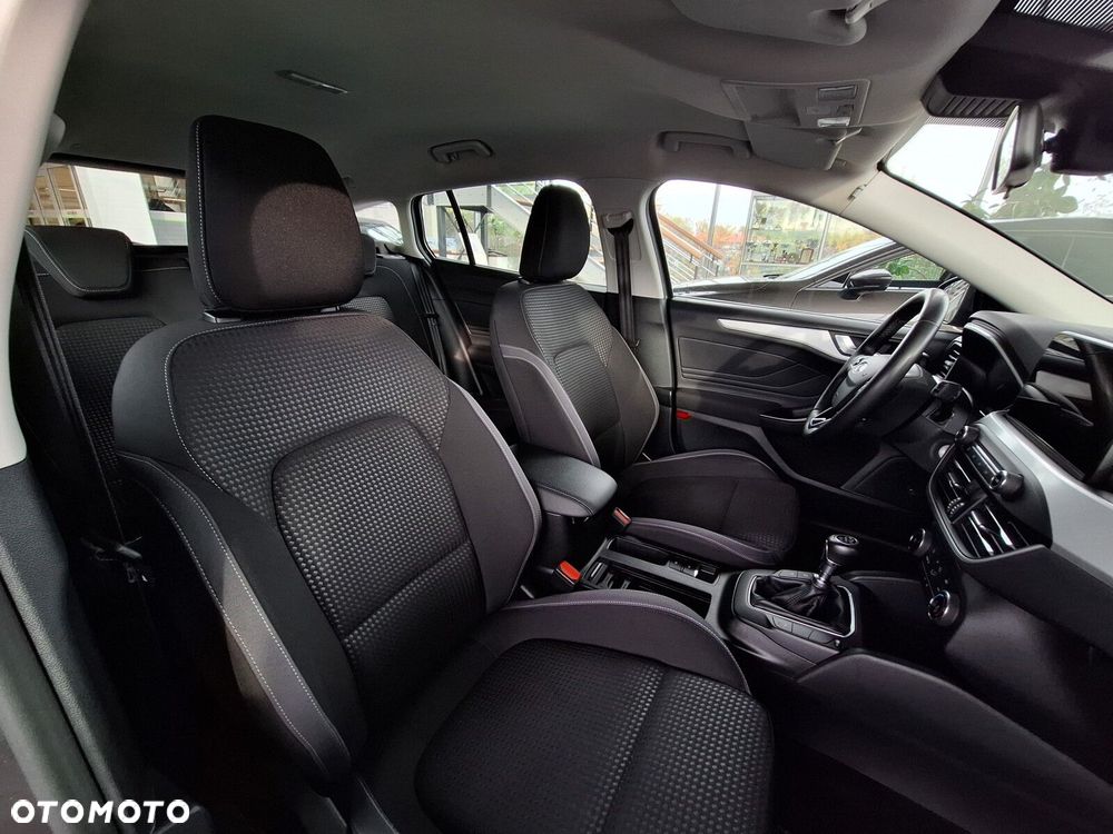 Ford Focus SW 1.5 EcoBlue SCR Connected - 19