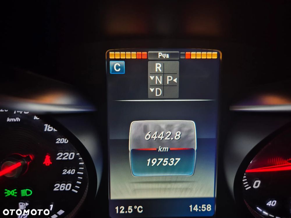 Mercedes-Benz Klasa C 200 7G-TRONIC Avantgarde - 33