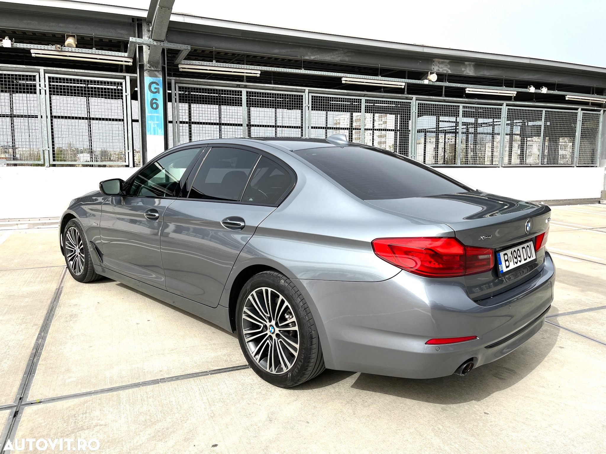 BMW Seria 5 520d xDrive Aut. Sport Line - 8