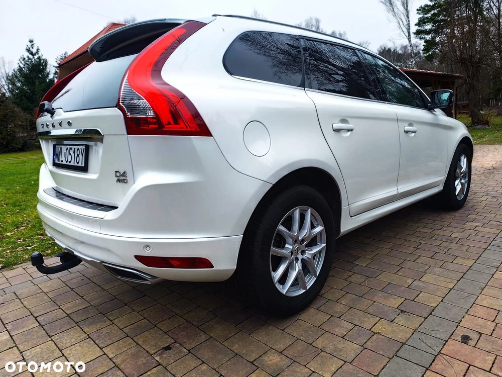 Volvo XC 60 D4 AWD Geartronic Momentum - 2