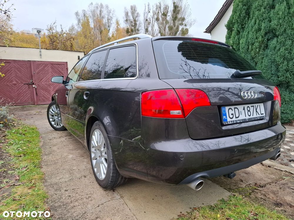 Audi A4 Avant - 4