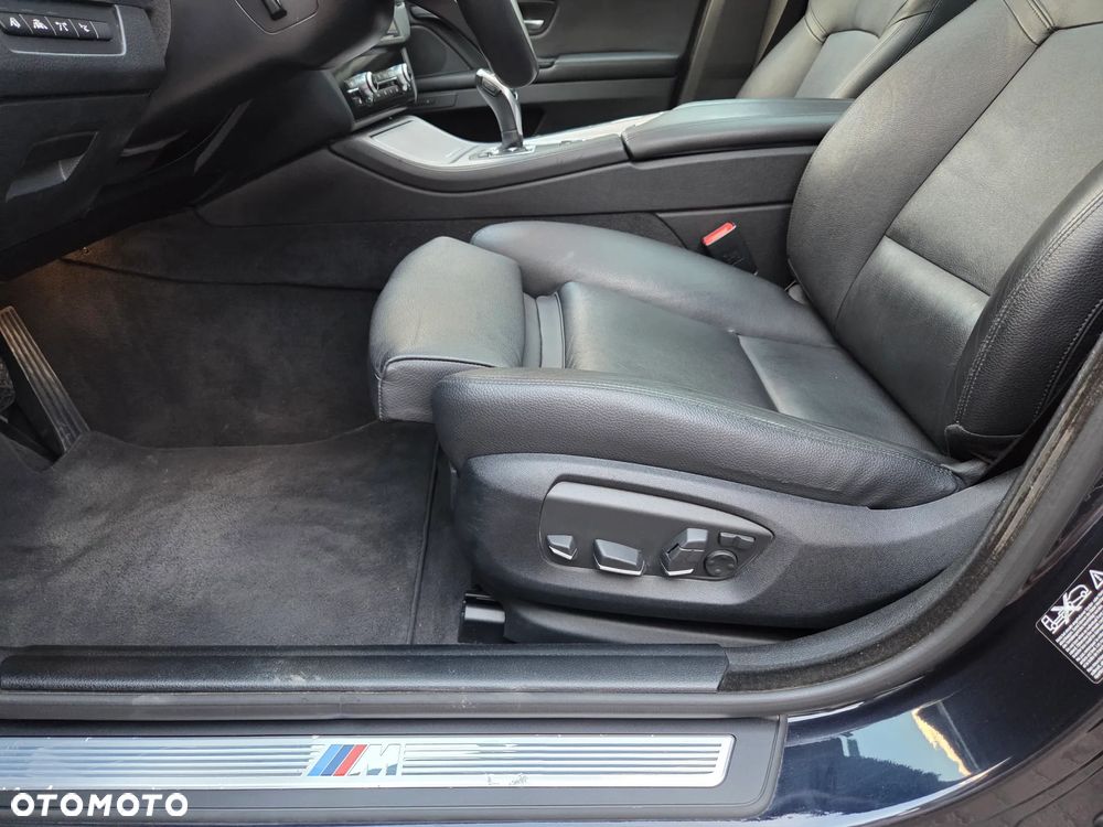 BMW Seria 5 530d xDrive Luxury Line - 12