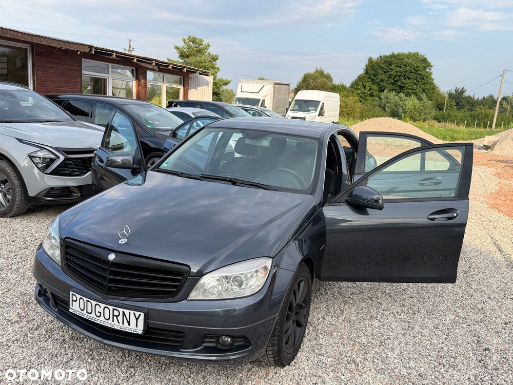 Mercedes-Benz Klasa C 180 Kompressor BlueEFFICIENCY Special Edition - 12