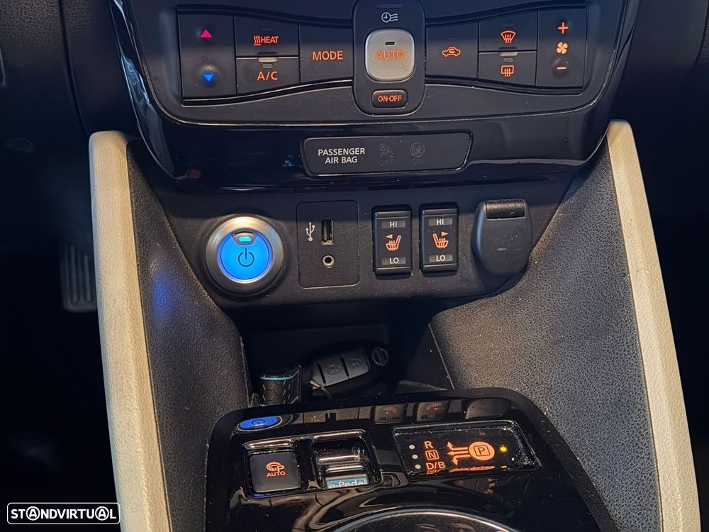 Nissan Leaf Tekna ProPilot Park - 7