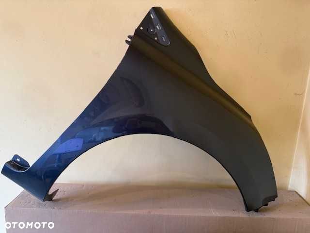 Clio 12-18 BŁOTNIK prawy kod TEKPN