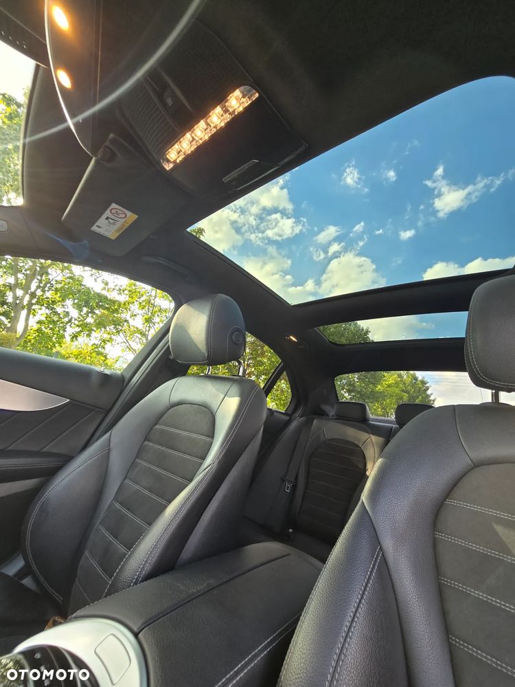 Mercedes-Benz Klasa C 300 e 9G-TRONIC - 35
