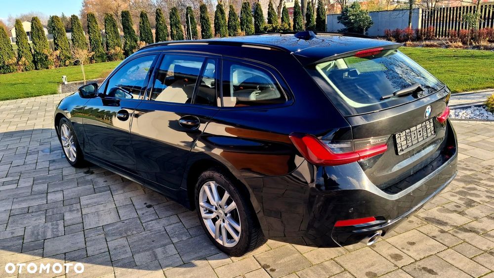 BMW Seria 3 318d Edition Luxury Line Purity - 13