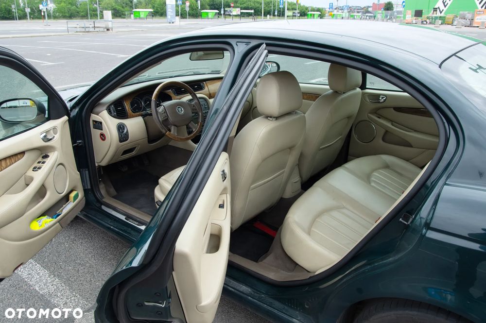 Jaguar X-Type 2.0 D High - 5